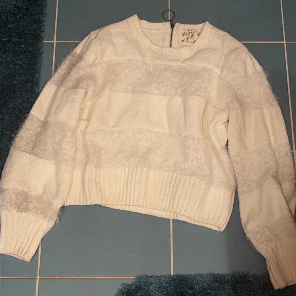 NWOT HIPPIE ROSE SWEATER ,medium, amazing condition , very dressy